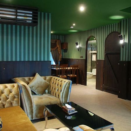 Castle Suites Pattaya Exteriör bild