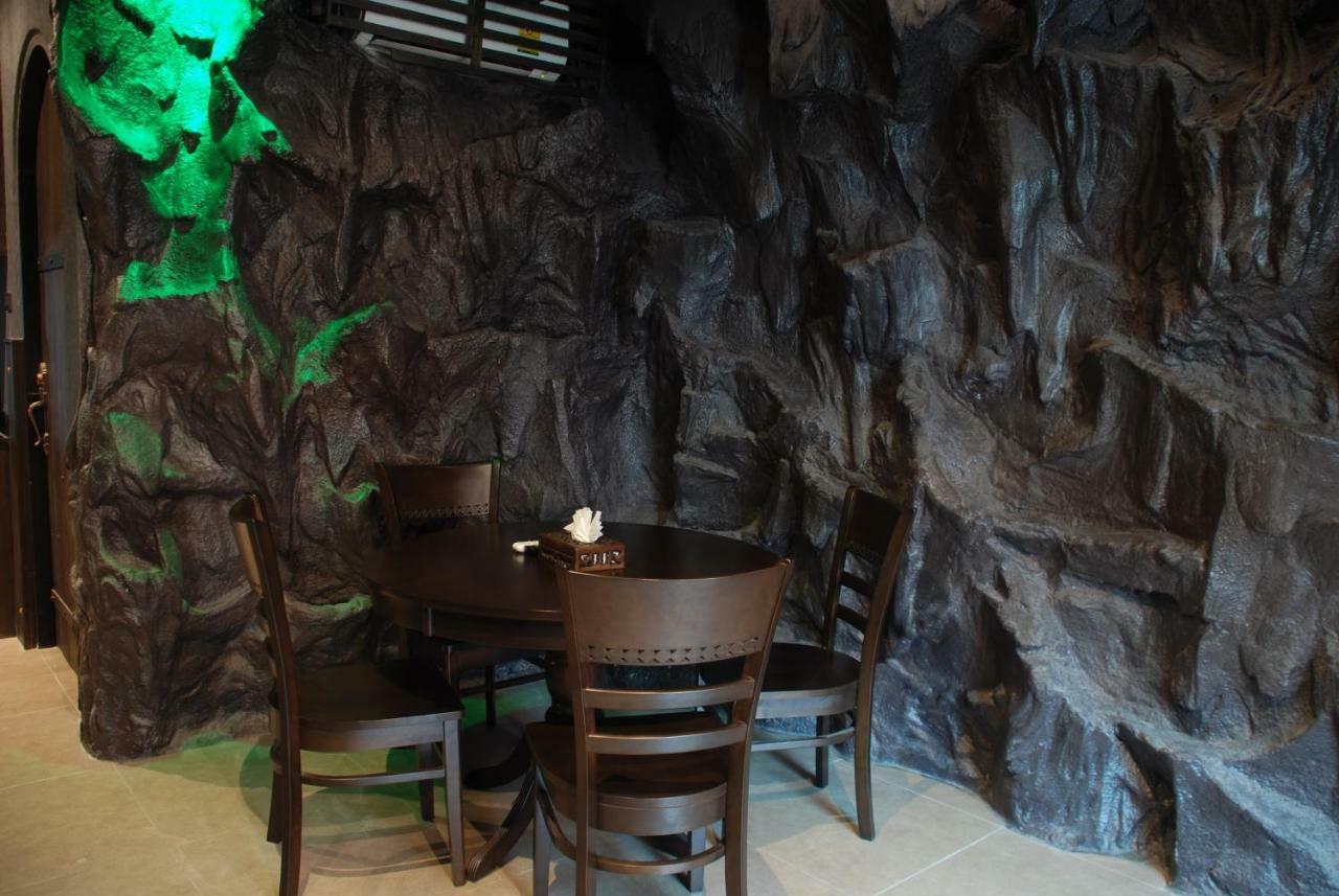 Castle Suites Pattaya Exteriör bild